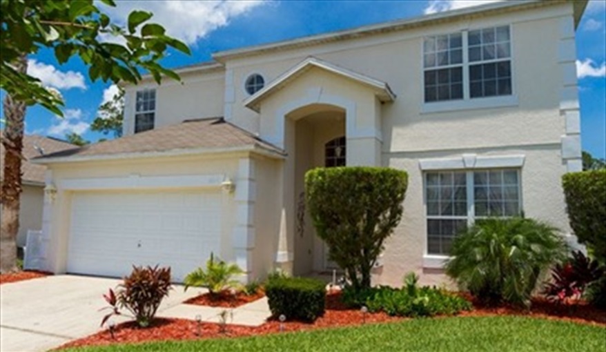 Welcome to Roughtally's - just 15 minutes from Disney. Roughtallys in Lake Berkley Resort, Kissimmee, Orlando