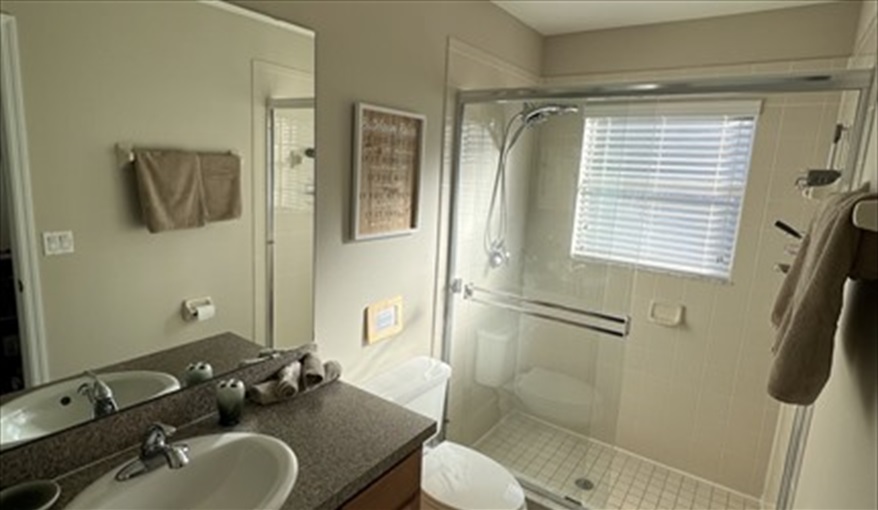 En-Suite Bedroom 2. Orlando Retreat in West Stonebridge, Davenport, Orlando
