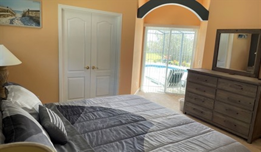 Master Bed 1. Orlando Retreat in West Stonebridge, Davenport, Orlando