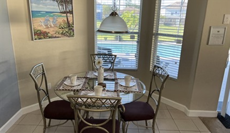 Breakfast Nook. Orlando Retreat in West Stonebridge, Davenport, Orlando