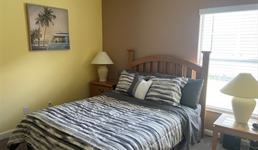 Queen Size Bed. Orlando Retreat in West Stonebridge, Davenport, Orlando