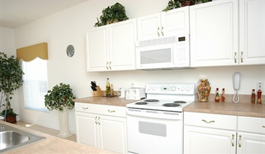Fully equipped for self - catering. *Villamagic* in The Sanctuary At Westhaven, Davenport, Orlando