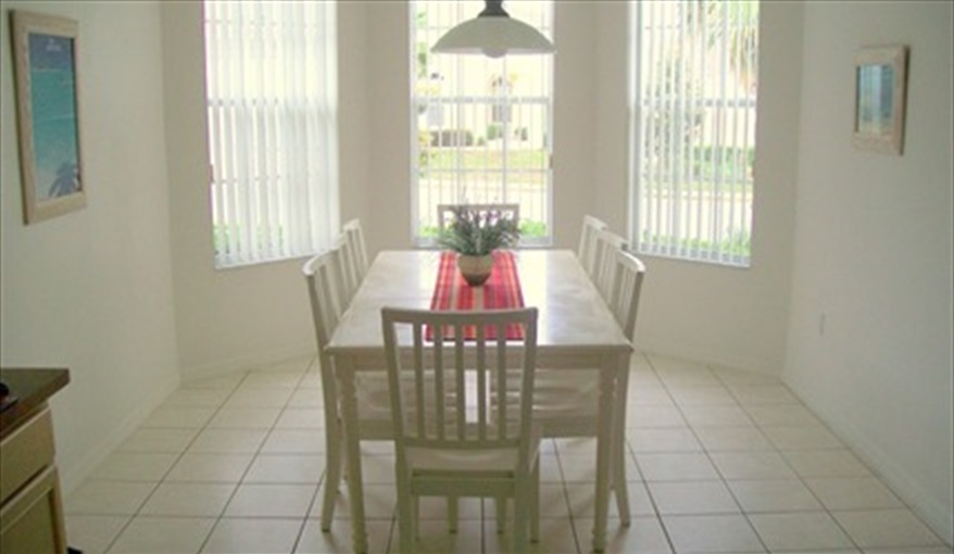 Breakfast Area. Tower Lake Vista - unoverlooked pool villa in Calabay Parc at Tower Lake, Haines City, Orlando