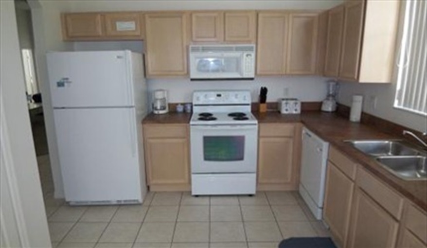 Kitchen. Tower Lake Vista - unoverlooked pool villa in Calabay Parc at Tower Lake, Haines City, Orlando