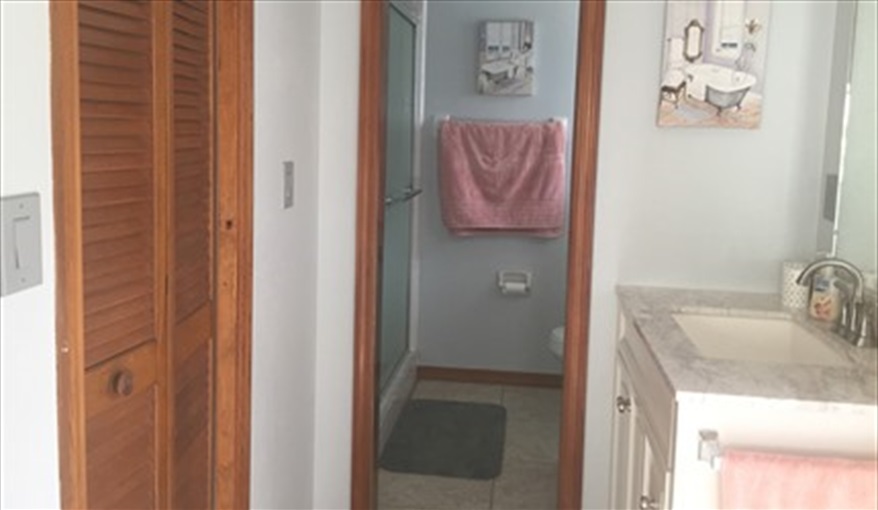 Master En Suite with Walk In Wardrobe. FLORIDA HOME in Pine Chase Estates, St Cloud, Gulf Coast