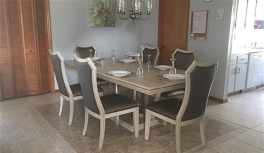 Large Dining Table Seating 6. FLORIDA HOME in Pine Chase Estates, St Cloud, Gulf Coast