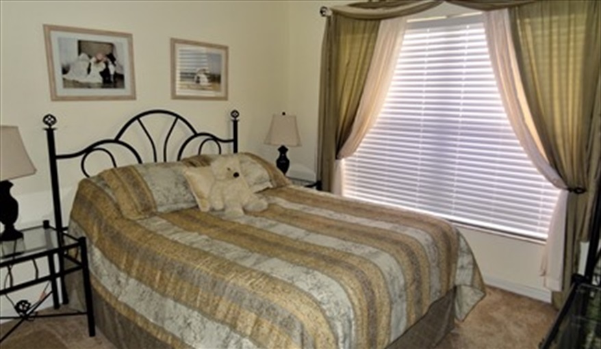 Bedroom 5 has a Queen bed & is located on the Ground floor. Winter Haven Villa in Lake Berkley Resort, Kissimmee, Orlando