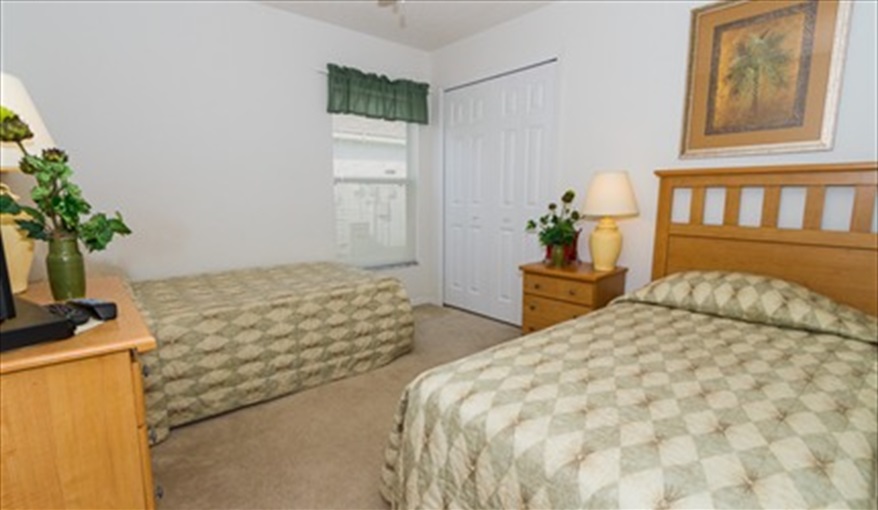 Twin Room. JCHolidays in The Manors At Westridge, Davenport, Orlando