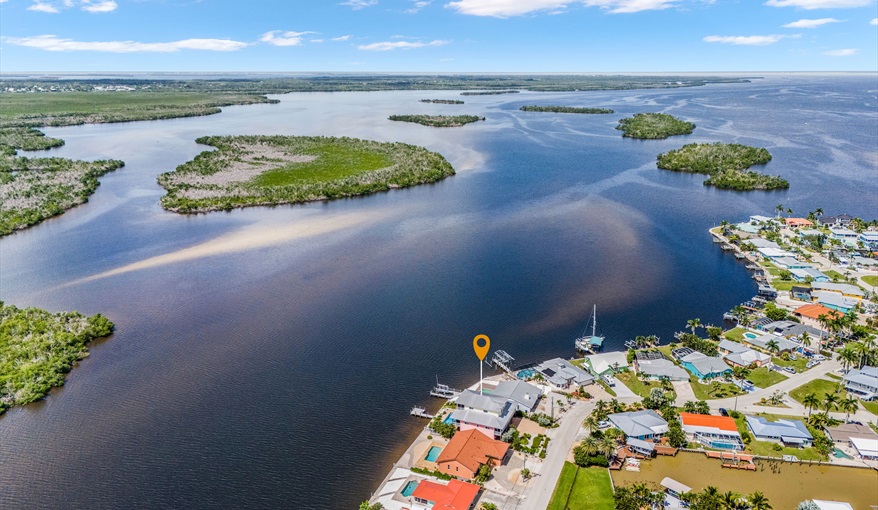 Villa Kokopelli Beach House - live the dream  in Cape Coral, Gulf Coast