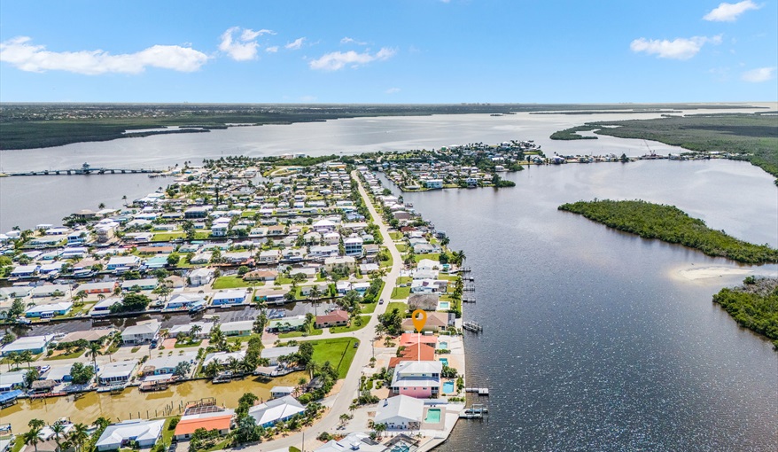 Villa Kokopelli Beach House - live the dream  in Cape Coral, Gulf Coast