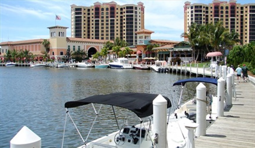 Cape Harbor Marina - 20 minutes drive.. Kokopelli Beach House - live the dream  in Cape Coral, Cape Coral, Gulf Coast