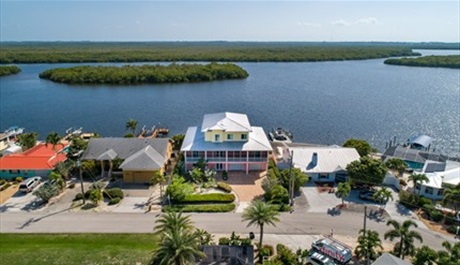 Villa Kokopelli Beach House - live the dream  in Cape Coral, Gulf Coast