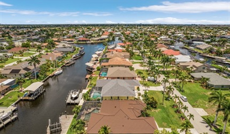 Villa Ocean Drive- where every day is simply extraordinary. in Cape Coral, Cape Coral, Gulf Coast