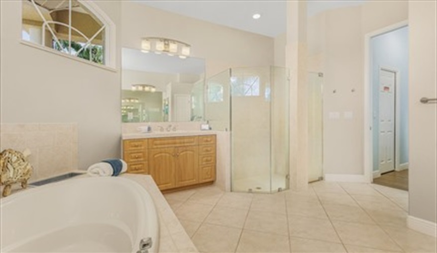 Villa Ocean Drive- where every day is simply extraordinary. in Cape Coral, Cape Coral, Gulf Coast