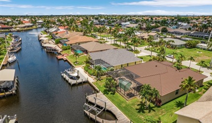 Villa Ocean Drive- where every day is simply extraordinary. in Cape Coral, Cape Coral, Gulf Coast