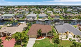 Villa Ocean Drive- where every day is simply extraordinary. in Cape Coral, Gulf Coast