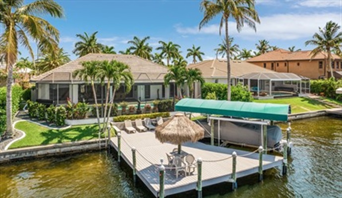 Villa Island House - close your eyes & imagine........ in Cape Coral, Gulf Coast