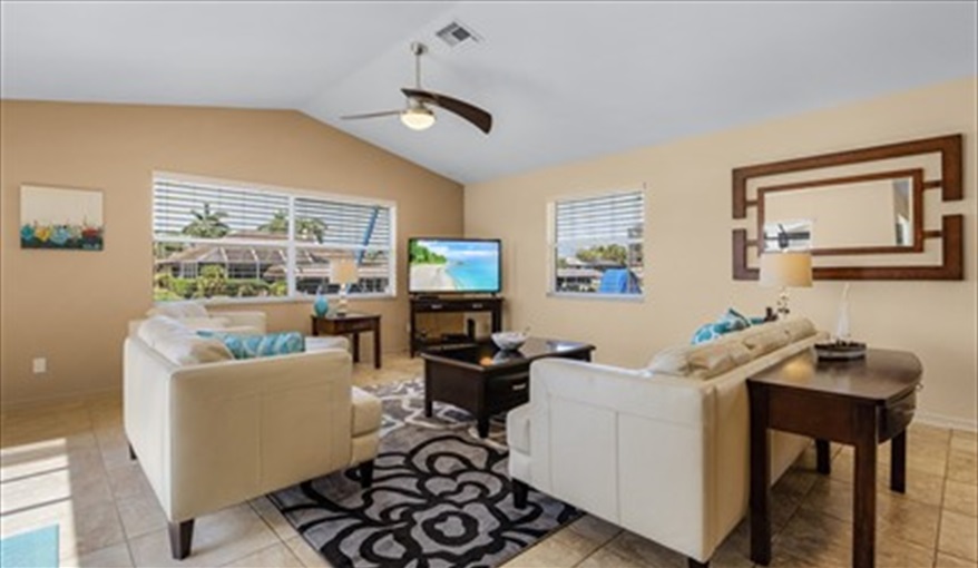 Villa Key Largo - paradise has its own address. in Cape Coral, Cape Coral, Gulf Coast