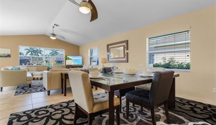 Villa Key Largo - paradise has its own address. in Cape Coral, Cape Coral, Gulf Coast