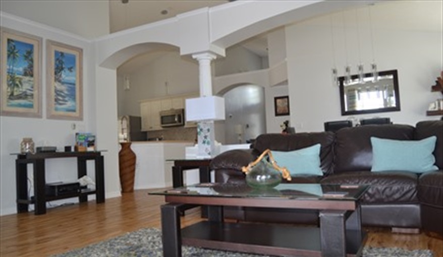 Contemporary but homely Decor. Waterside in Eagle Pointe, Kissimmee, Orlando