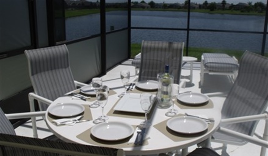 Beautiful Pool Furniture. Waterside in Eagle Pointe, Kissimmee, Orlando