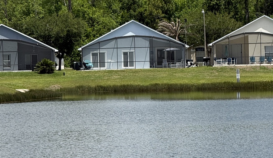 Lakefront position. Waterside in Eagle Pointe, Kissimmee, Orlando