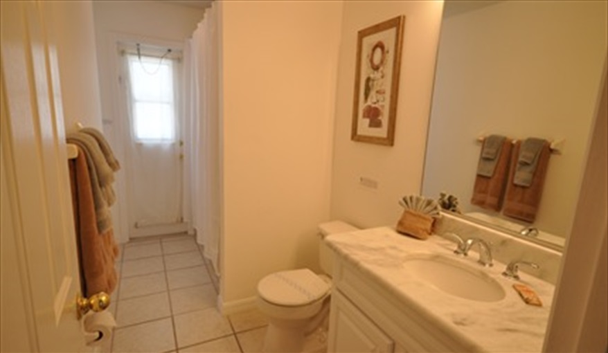 Family Bathroom shared by the two twin rooms. Palm Tree Villa - Pool Lift, 5 STAR RATING in Doral Woods, Kissimmee, Orlando