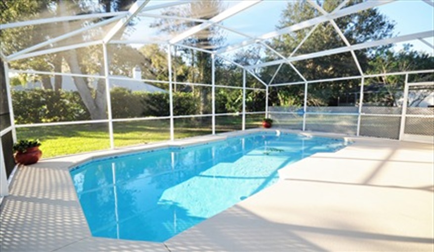 Where Peace & Tranquility awaits you.. Palm Tree Villa - Pool Lift, 5 STAR RATING in Doral Woods, Kissimmee, Orlando