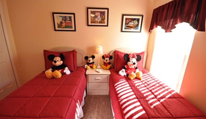 Wonderful Disney Bedroom.. Palm Tree Villa - Pool Lift, 5 STAR RATING in Doral Woods, Kissimmee, Orlando