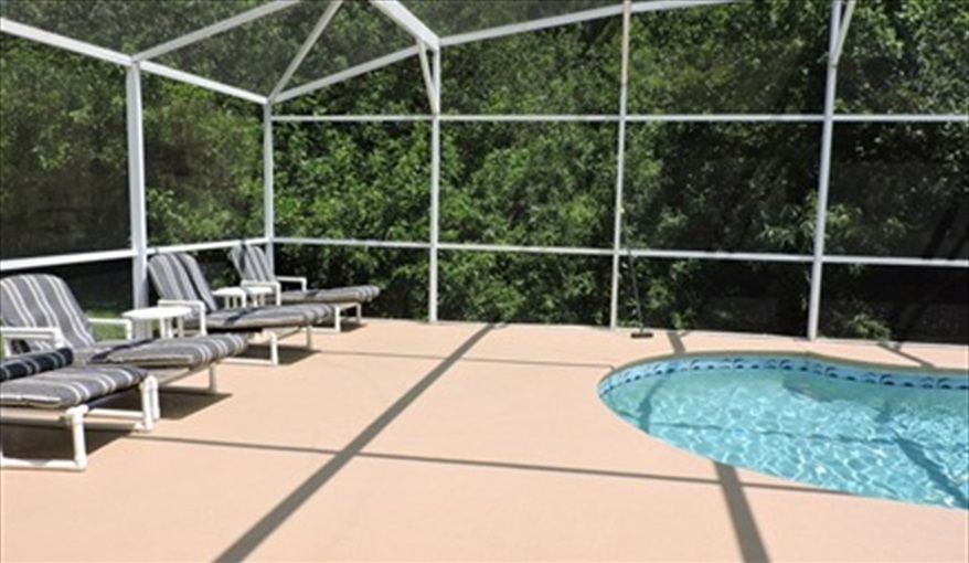 Oversized Deck provides for more enjoyable day in the sun!. Villa Paradiso  in Eagle Pointe, Kissimmee, Orlando