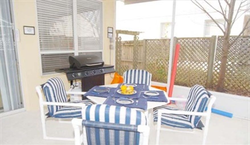 Or turn on the BBQ & dine on the lanai. My Florida House  in Esprit, Davenport, Orlando
