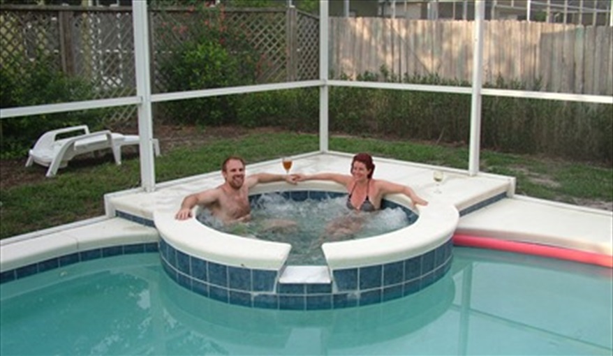 With bubbles and wine!. My Florida House  in Esprit, Davenport, Orlando