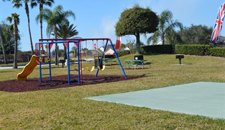  Communal Children's play area & Barbaque area on the estate.. A Happy Potter's Place. in West Stonebridge, Davenport, Orlando