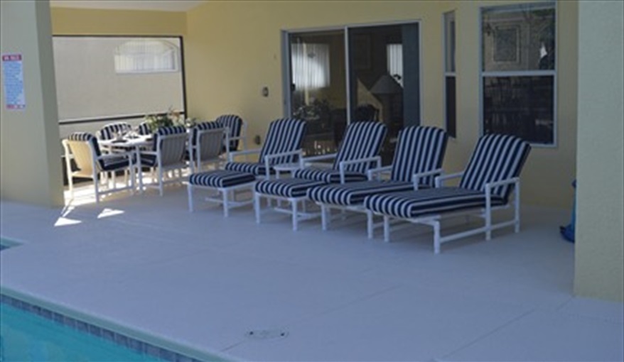 New pool furniture.. A Happy Potter's Place. in West Stonebridge, Davenport, Orlando