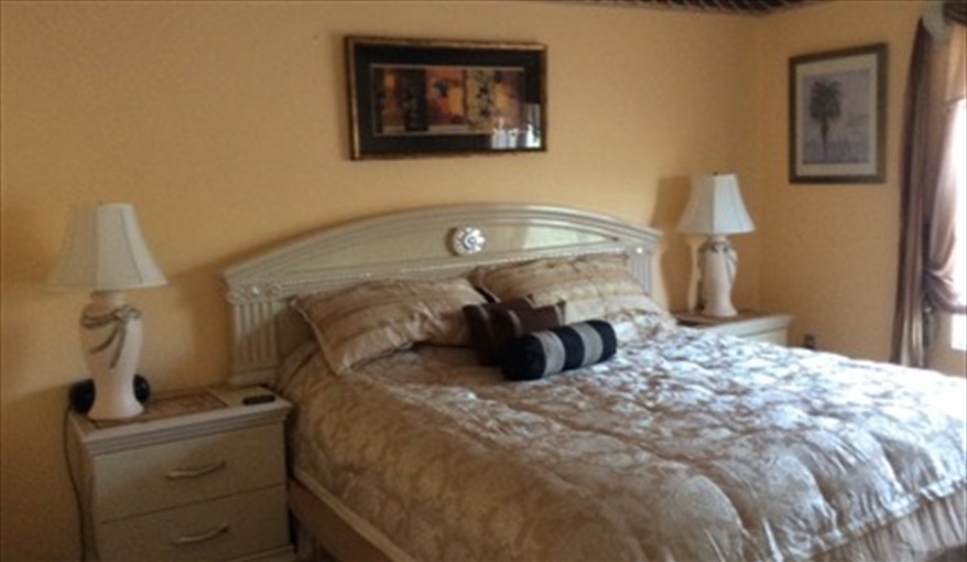Master Bedroom 2. Scarlets villa in Lake Berkley Resort, Kissimmee, Orlando