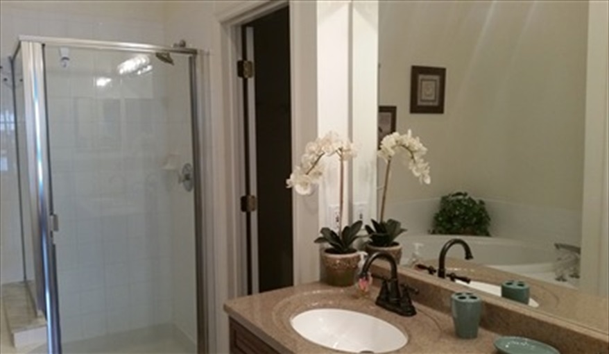 Ensuite facilities. Sanibel - 4 bed villa at Sabal Harbour in Sabal Harbour, Bradenton, Gulf Coast