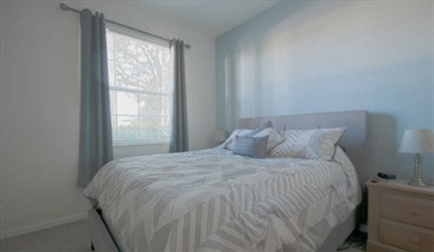 2nd Queen Bedroom is Light & Airy, Complete With A Ceiling Fan. Hills Bay Hideaway in Bridgewater Crossing, Davenport, Orlando