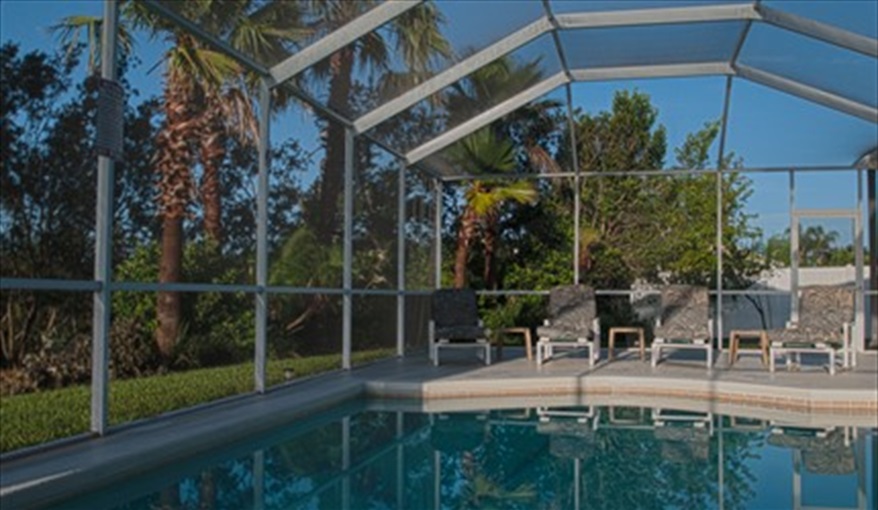 Our Oversized South Facing Pool.. Hills Bay Hideaway in Bridgewater Crossing, Davenport, Orlando