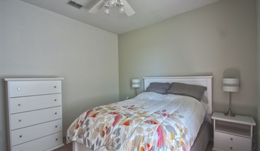 Light and Airy Room Complete With Ceiling Fan. Hills Bay Hideaway in Bridgewater Crossing, Davenport, Orlando