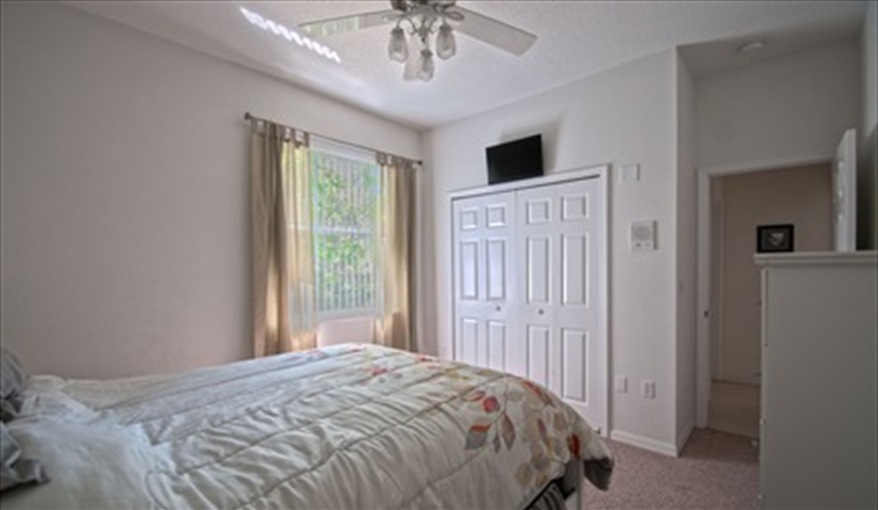 Large Built In Wardrobes. Hills Bay Hideaway in Bridgewater Crossing, Davenport, Orlando