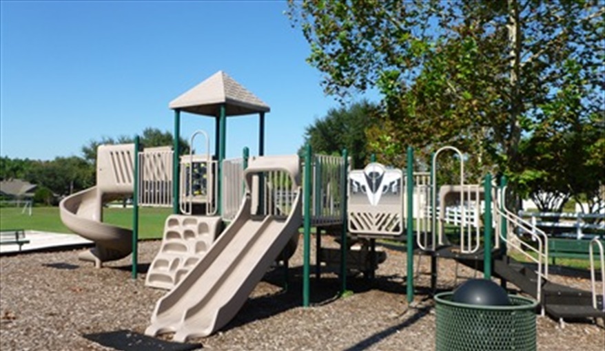 Play Area. Westridge Palms----Free Wi-Fi, Free calls to the UK, Gas BBQ,Pool table ,Table tennis,  in Westridge, Davenport, Orlando