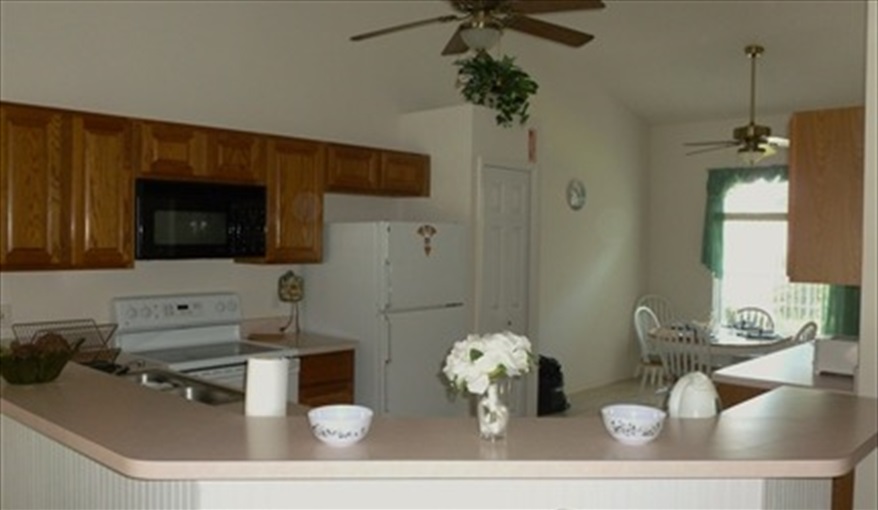Kitchen. Westridge Palms----Free Wi-Fi, Free calls to the UK, Gas BBQ,Pool table ,Table tennis,  in Westridge, Davenport, Orlando