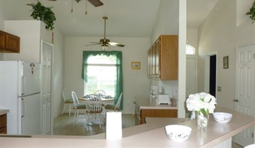 Kitchen. Westridge Palms----Free Wi-Fi, Free calls to the UK, Gas BBQ,Pool table ,Table tennis,  in Westridge, Davenport, Orlando