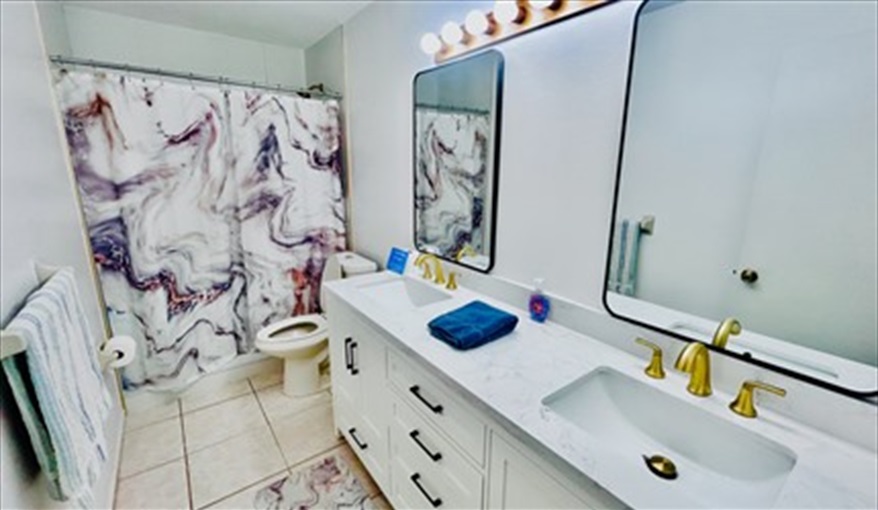 Family bathroom . The Sunshine State Villa at Indian RIdge in Indian Ridge, Kissimmee, Orlando