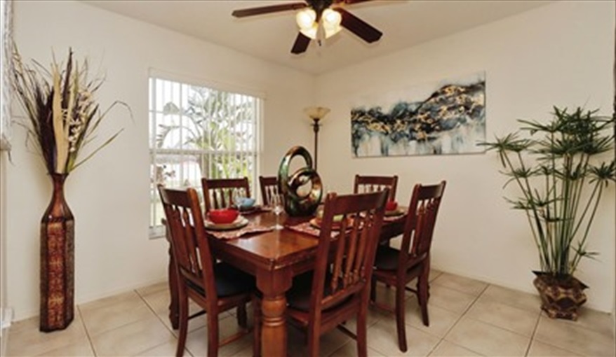 Light and bright dining room . . .. KissimmeeDisneyVilla in Indian Point, Kissimmee, Orlando