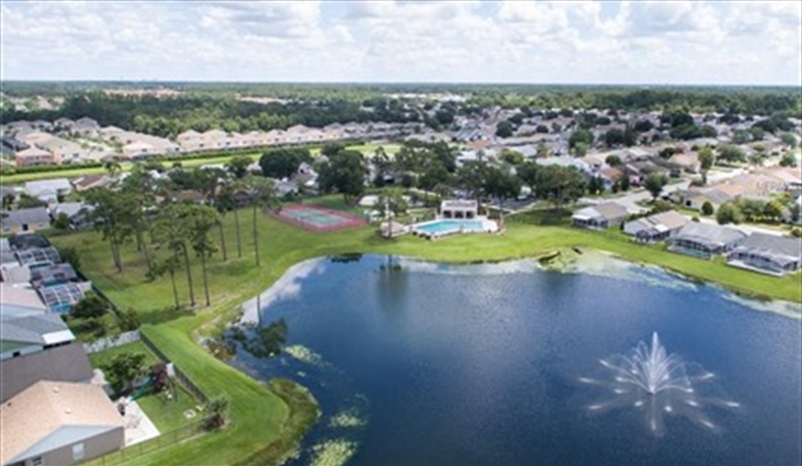 Arial views of Indian Point , Lake and communal pool . KissimmeeDisneyVilla in Indian Point, Kissimmee, Orlando