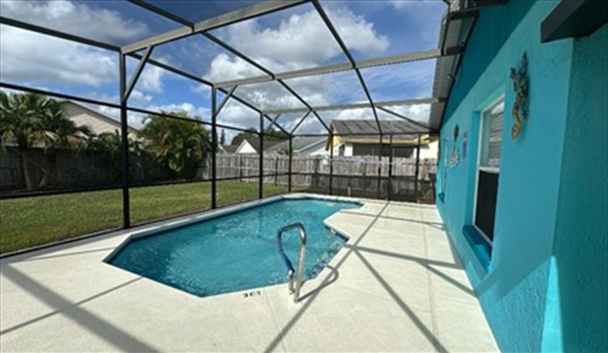 Pool and deck . KissimmeeDisneyVilla in Indian Point, Kissimmee, Orlando