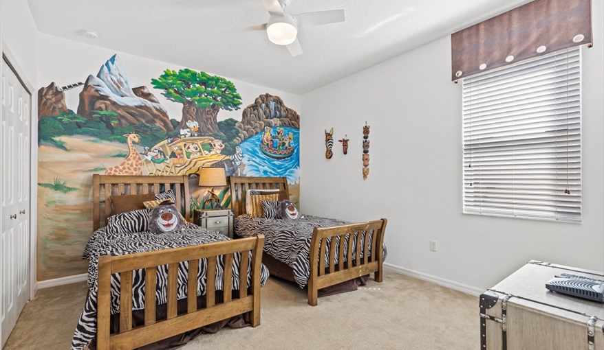 Animal Kingdom themed twin bedroom. Goofys Golf Getaway - Luxury Executive Disney Villa on Golf Course Gated Community, South Facing Pool,  No Rear Neighbours and Conservation Views in Providence, Davenport, Orlando