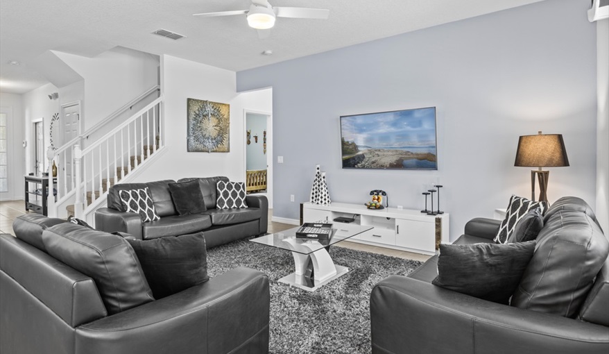 60" Smart 4k TV. Goofys Golf Getaway - Luxury Executive Disney Villa on Golf Course Gated Community, South Facing Pool,  No Rear Neighbours and Conservation Views in Providence, Davenport, Orlando