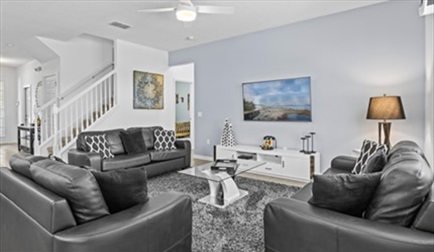 60" 4k HD Smart TV. Goofys Golf Getaway - Luxury Executive Disney Villa on Golf Course Gated Community, South Facing Pool,  No Rear Neighbours and Conservation Views in Providence, Davenport, Orlando